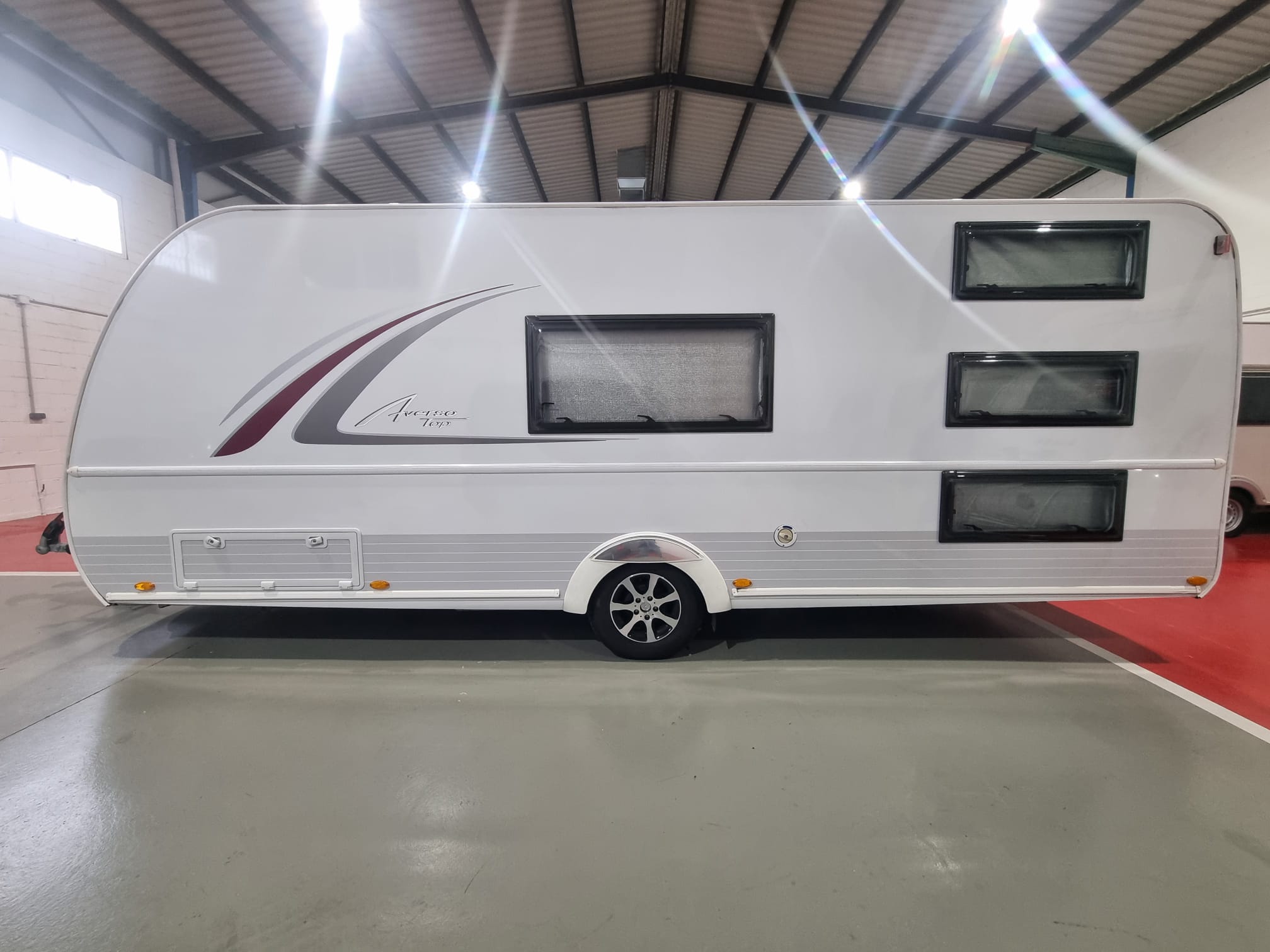 BURSTNER AVERSO 560 TOP - Imagen 9