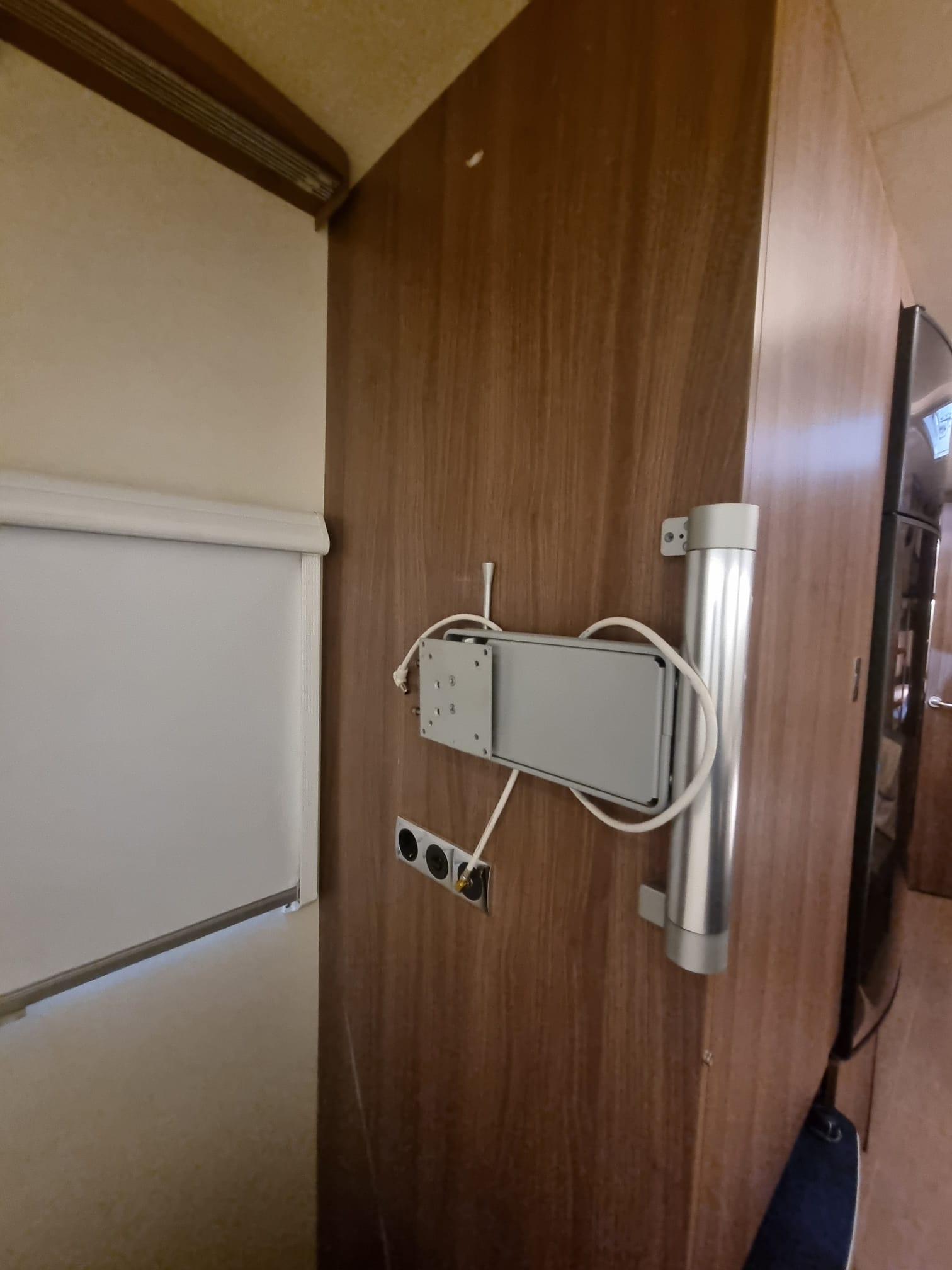 BURSTNER AVERSO 560 TOP - Imagen 15